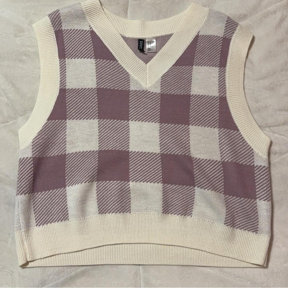 H&M × DIVIDED Purple and white plaid vest